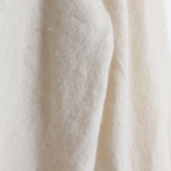 Quince 100% Mongolian Cashmere Crewneck Sweater Ivory Long Sleeve Size Small - Picture 7 of 13